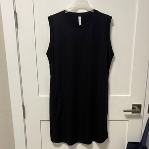 STYLUS Black Crewneck Knit Shift Dress